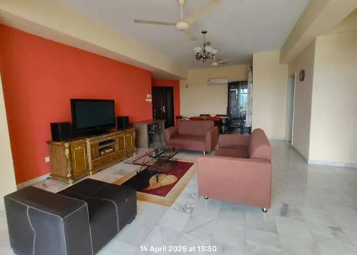 Villa Putra Pwtc R2 Middle Room
