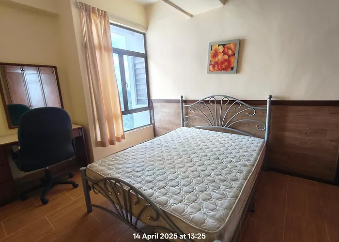 Villa Putra Pwtc R2 Middle Room